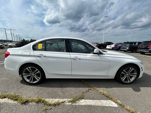 Used 2017 BMW 330i xDrive Sedan AWD/4WD image 6