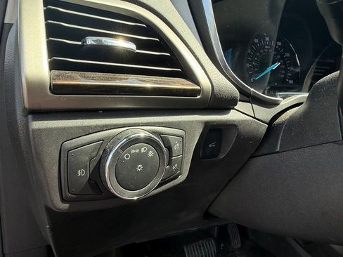 Used 2014 Ford Fusion SE w/ Equipment Group 202A FWD image 10