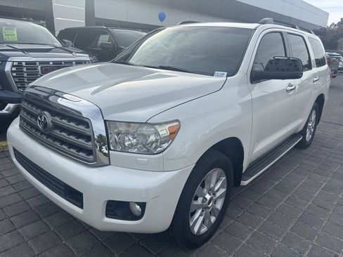 Used 2017 Toyota Sequoia Platinum image 8