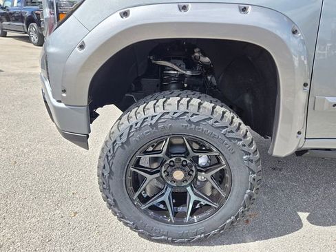New 2026 GMC Sierra 1500 AT4 w/ Technology Package AWD/4WD image 4
