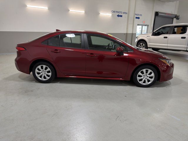 Used 2024 Toyota Corolla LE FWD image 10