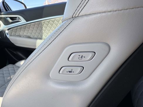 Used 2023 Genesis G70 3.3T w/ Sport Prestige Package AWD/4WD image 29