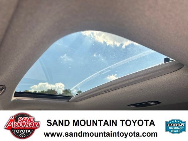 Used 2022 Hyundai Palisade Limited FWD image 14