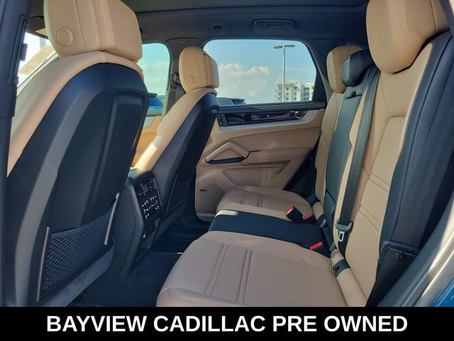 Used 2024 Porsche Cayenne S AWD/4WD image 12