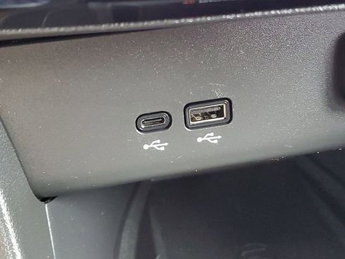 Used 2024 Buick Encore GX Avenir w/ Avenir Technology Package image 22