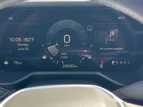 Used 2025 GMC Acadia Elevation FWD image 17