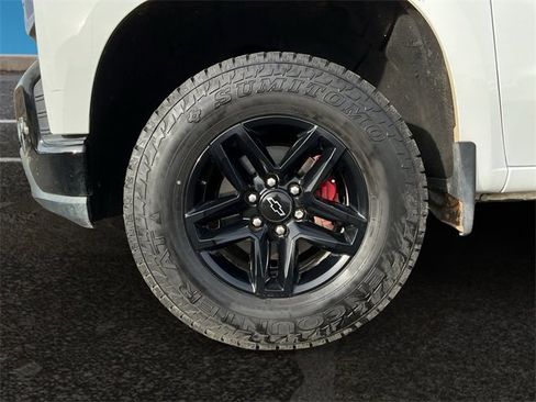 Used 2019 Chevrolet Silverado 1500 LT Trail Boss image 5