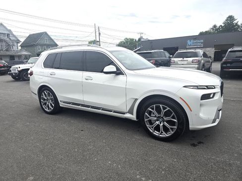 Used 2026 BMW X7 xDrive40i AWD/4WD image 6