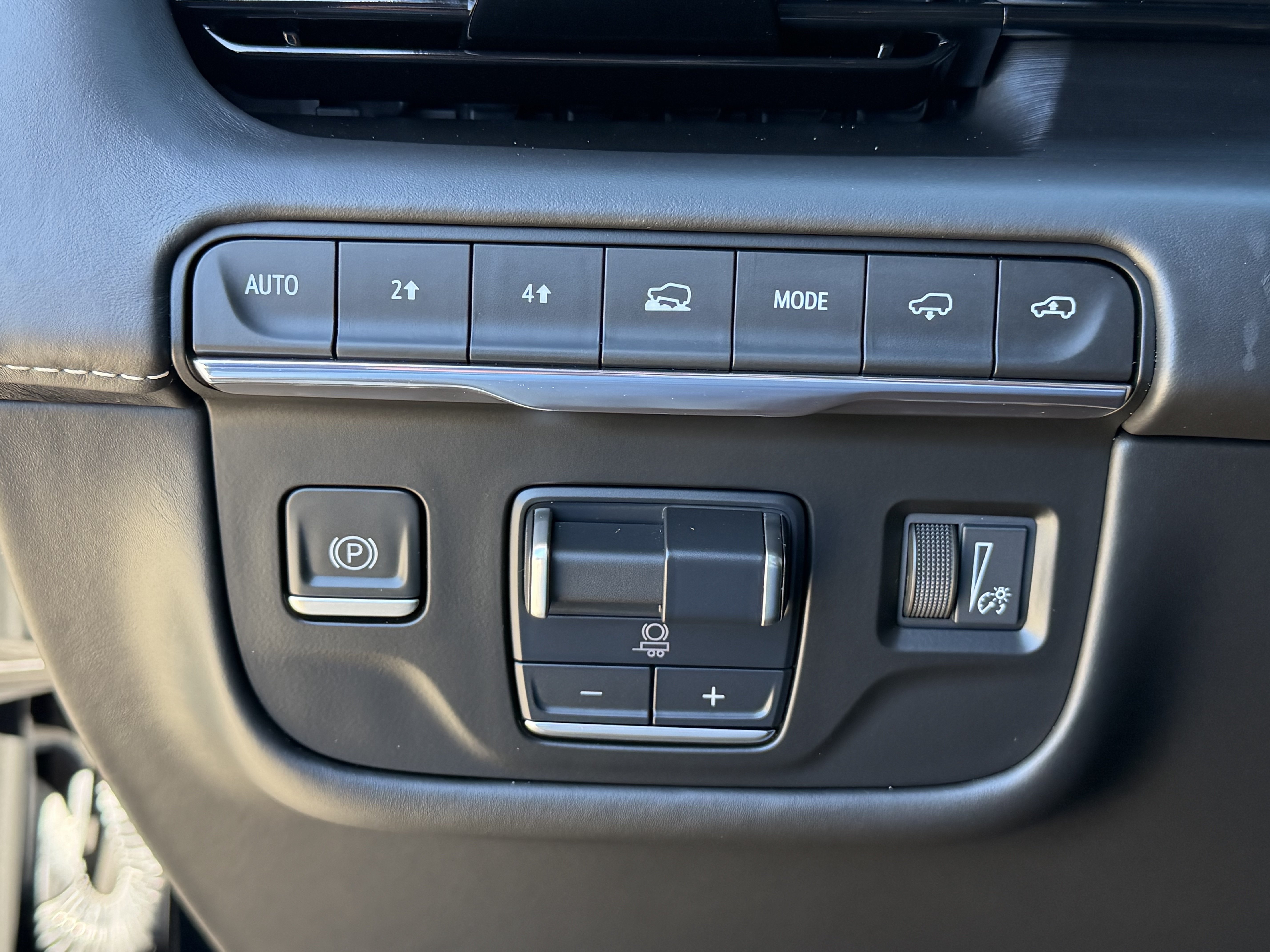 Certified 2023 Cadillac Escalade Sport Platinum AWD/4WD image 24