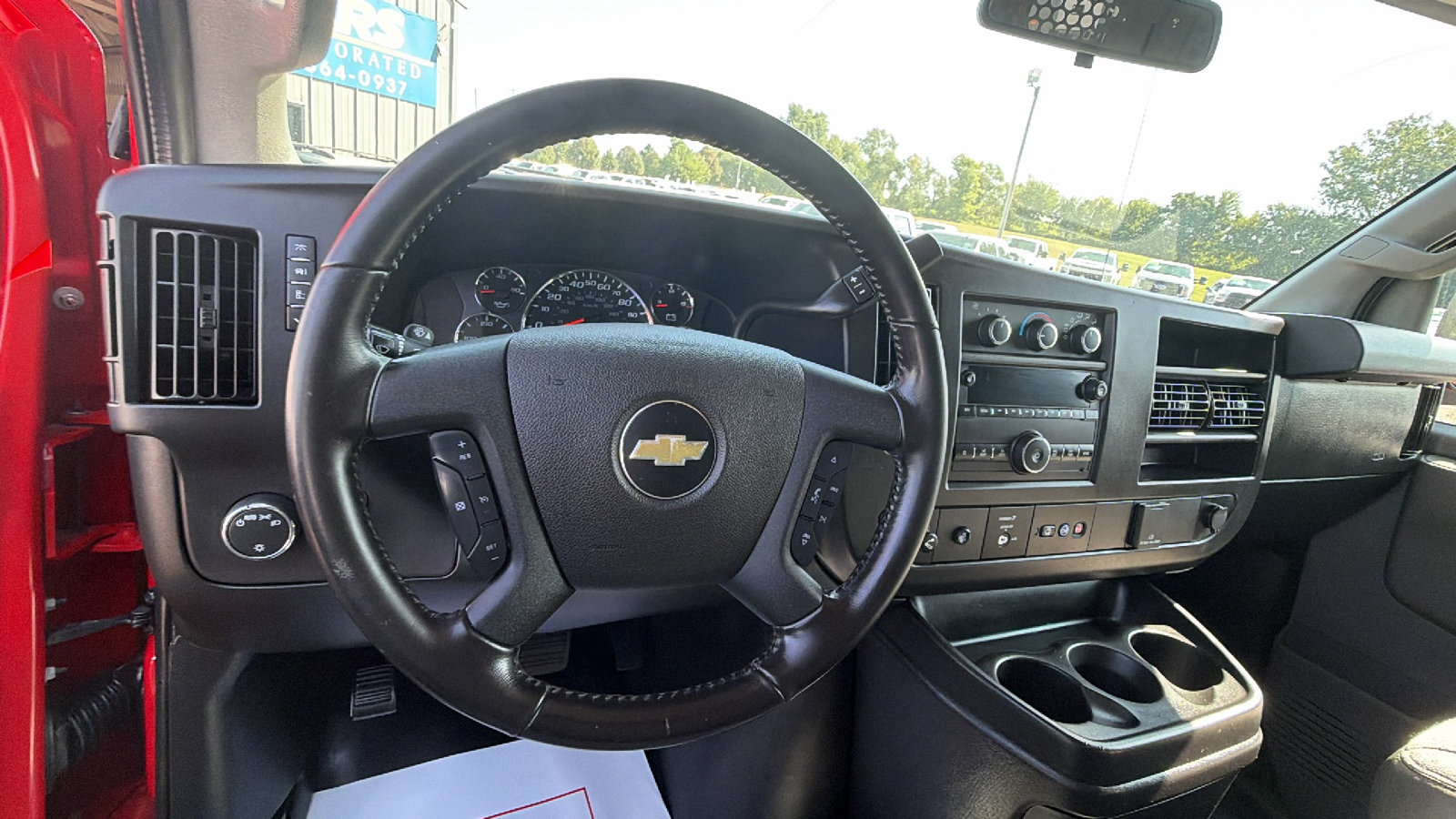 Used 2020 Chevrolet Express 3500 w/ Driver Convenience Package RWD image 14