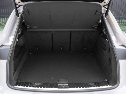 New 2026 Porsche Cayenne Coupe AWD/4WD image 29