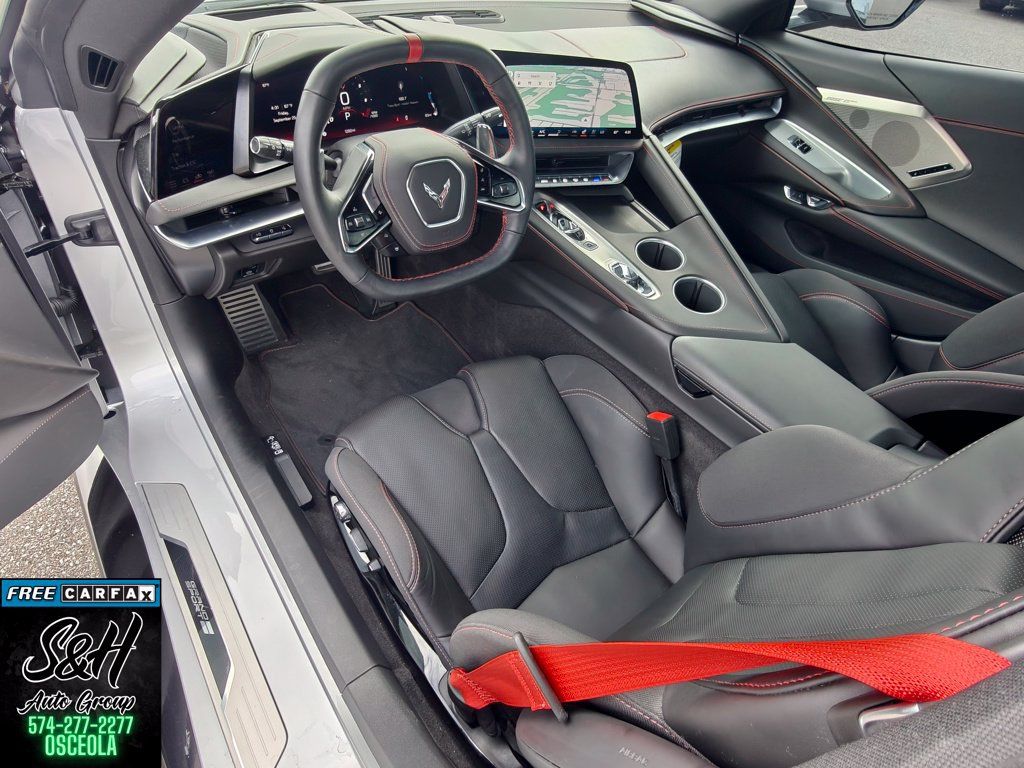 Used 2027 Chevrolet Corvette Grand Sport RWD image 4