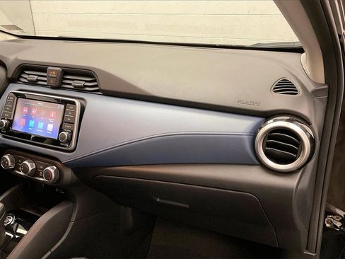 Certified 2025 Nissan Versa SV w/ Trunk Package image 15