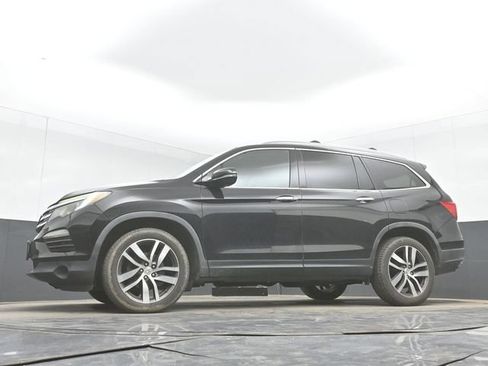 Used 2016 Honda Pilot Elite image 34