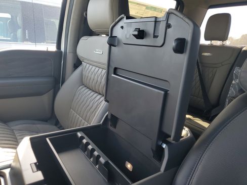 New 2026 Ford F450 Platinum w/ Platinum Plus Package image 24