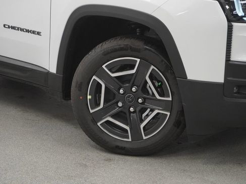 New 2026 Jeep Cherokee Limited AWD/4WD image 4