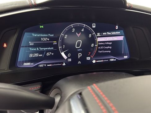 Used 2022 Chevrolet Corvette Stingray Premium Cpe w/ Z51 Performance Package image 19