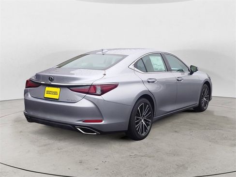 New 2025 Lexus ES 350 w/ Premium Package image 5