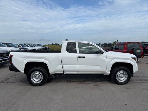 Used 2024 Toyota Tacoma SR RWD image 32