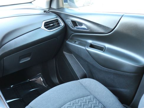 Used 2022 Chevrolet Equinox LT image 22