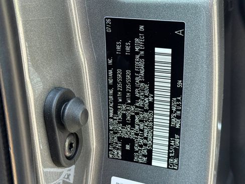 New 2026 Toyota Highlander Platinum AWD/4WD image 37