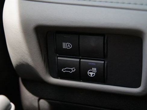 Used 2021 Toyota Highlander Limited AWD/4WD image 22