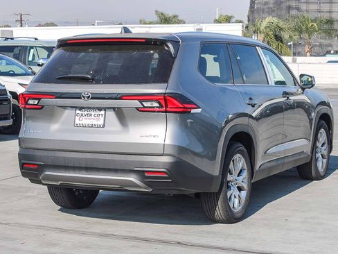 New 2026 Toyota Grand Highlander AWD Hybrid image 9