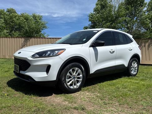 Certified 2022 Ford Escape SE w/ Convenience Package AWD/4WD image 4