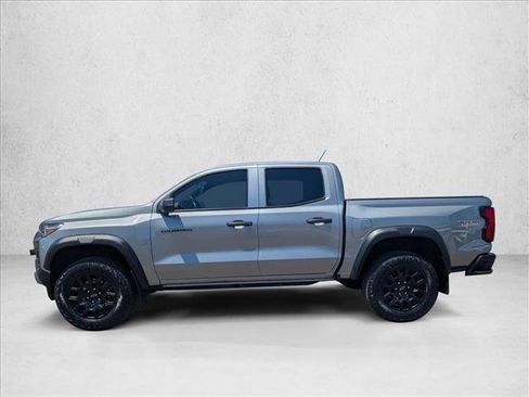 Used 2025 Chevrolet Colorado Trail Boss AWD/4WD image 9