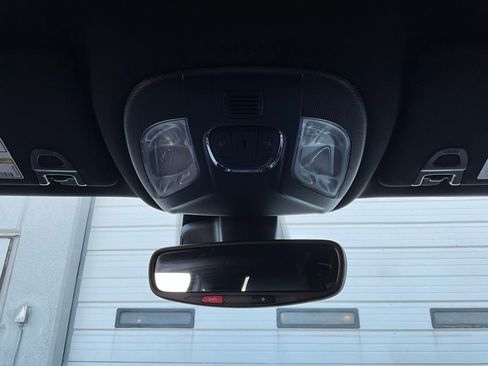 Used 2025 Jeep Compass Limited image 16