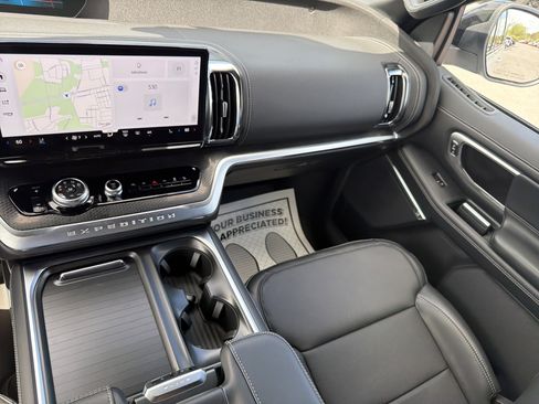 New 2026 Ford Expedition Max Platinum AWD/4WD image 23