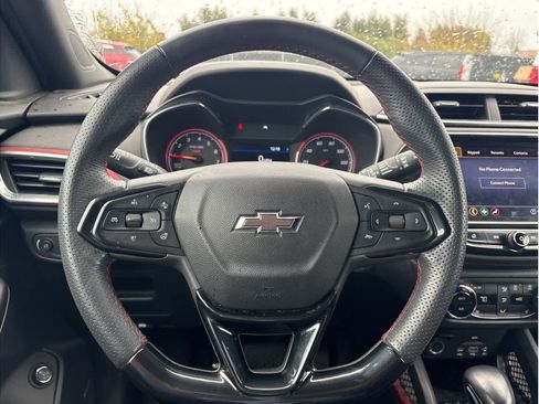 Used 2023 Chevrolet TrailBlazer RS w/ Sun and Liftgate Package image 23