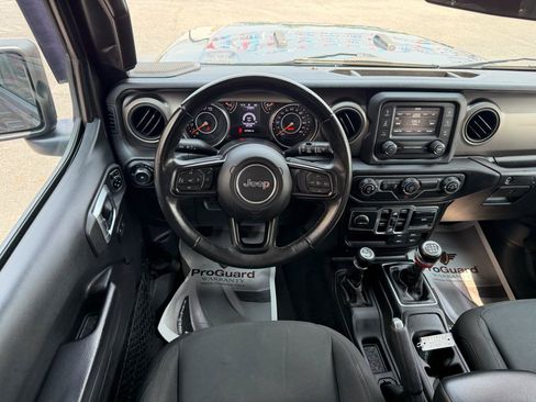 Used 2018 Jeep Wrangler Unlimited Sport S AWD/4WD image 15