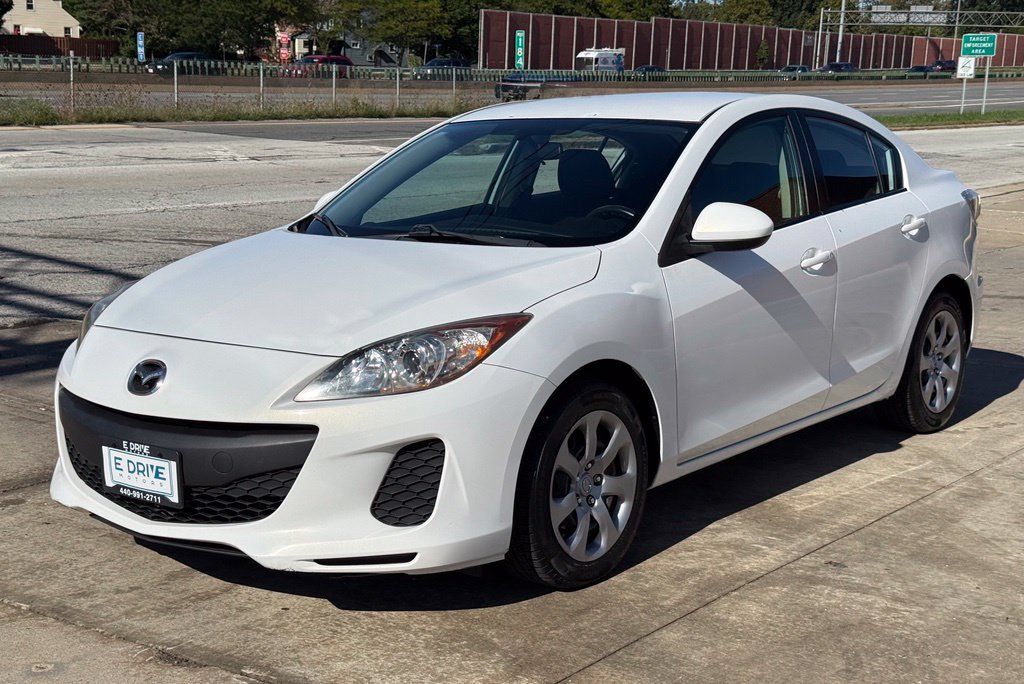 Used 2012 MAZDA MAZDA3 i Sport FWD image 1