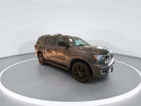 Used 2022 Toyota Sequoia TRD Sport AWD/4WD image 2