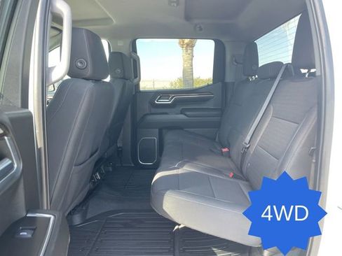 Used 2023 GMC Sierra 1500 SLE image 24