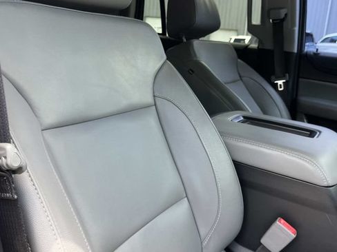 Used 2020 Chevrolet Tahoe LT w/ Luxury Package RWD image 31