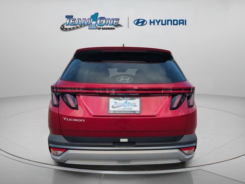 Used 2025 Hyundai Tucson SEL FWD image 7