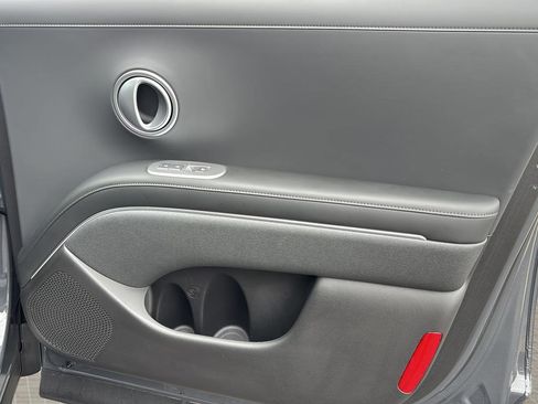 Used 2026 Hyundai Palisade Calligraphy FWD image 32