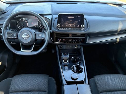 Certified 2024 Nissan Rogue SV image 11