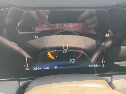 Used 2025 Chevrolet TrailBlazer LT AWD/4WD image 17
