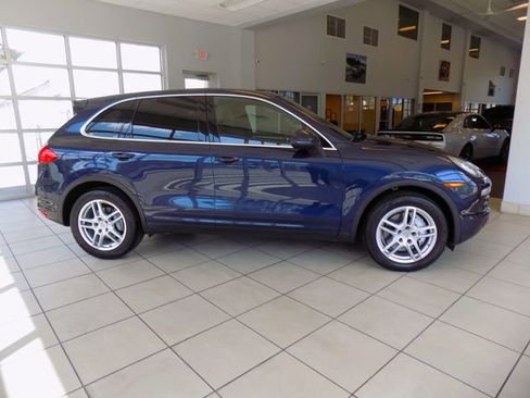 Used 2014 Porsche Cayenne image 9