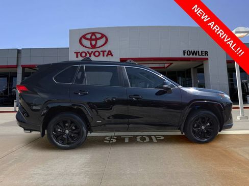 Used 2024 Toyota RAV4 SE AWD/4WD image 7