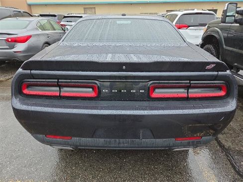 Used 2019 Dodge Challenger SXT AWD/4WD image 9
