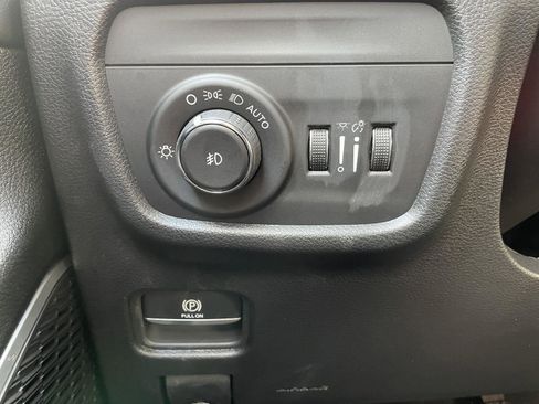 New 2026 Jeep Grand Cherokee L Limited AWD/4WD image 34