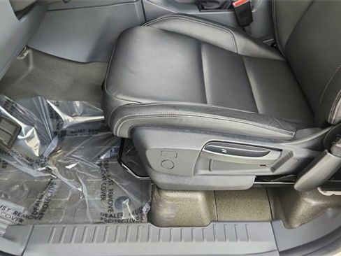 Used 2024 INEOS Grenadier Fieldmaster Edition image 36