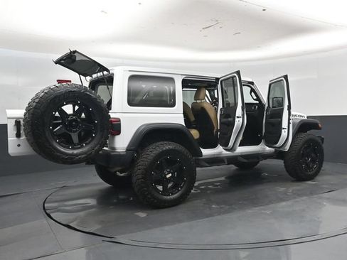 Used 2018 Jeep Wrangler Unlimited Rubicon w/ Steel Bumper Group AWD/4WD image 56