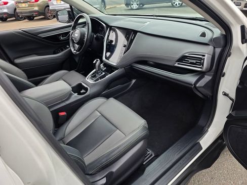 Certified 2024 Subaru Outback Onyx Edition AWD/4WD image 9