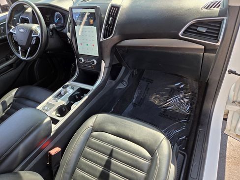 Certified 2024 Ford Edge SEL AWD/4WD image 16
