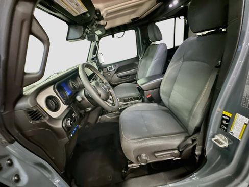 Used 2024 Jeep Wrangler Unlimited w/ Convenience Group AWD/4WD image 13